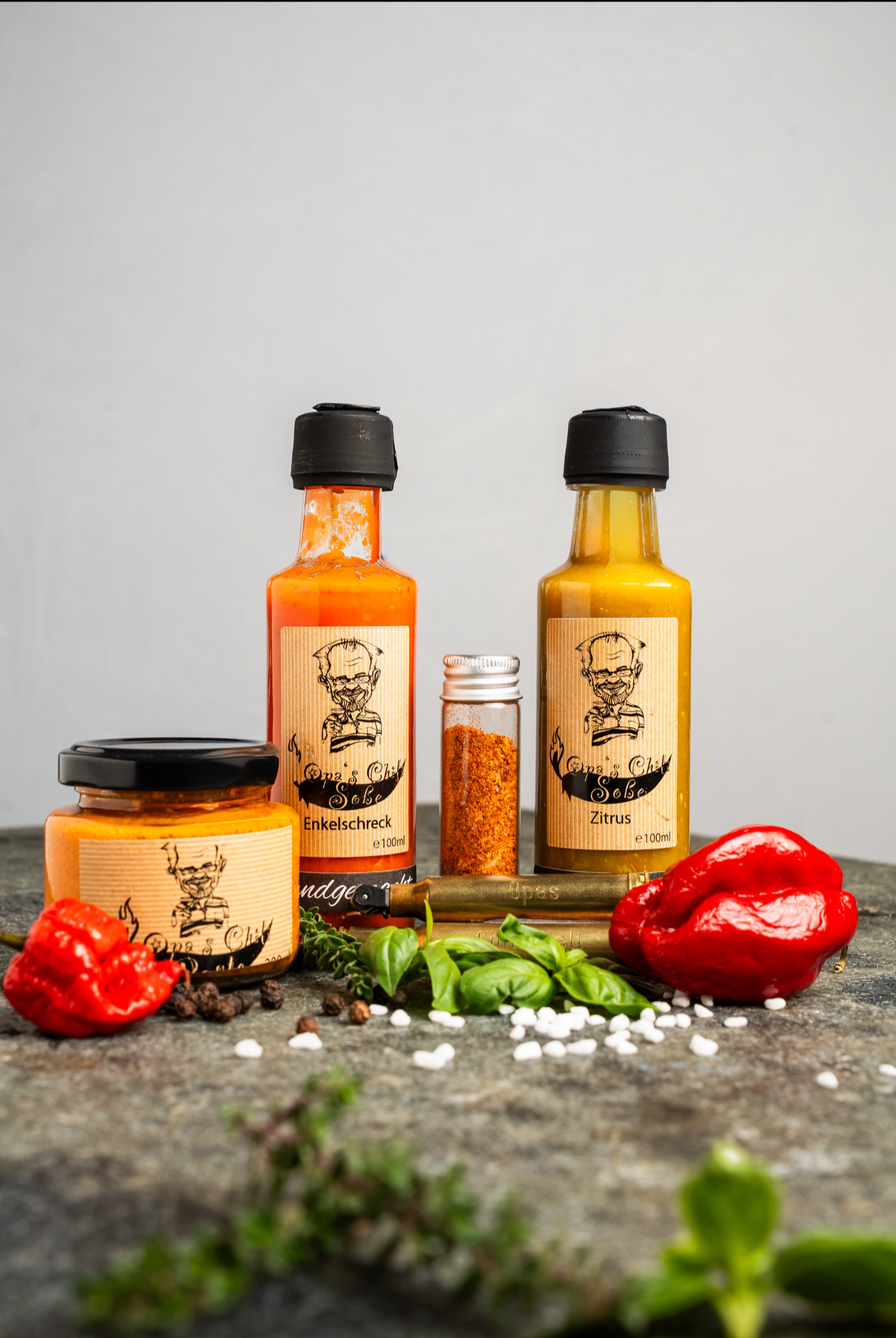 🔥 Opas Chili Set – Exklusiv & Limitiert! Mit handgraviertem Patronen-Feuerzeug🔥